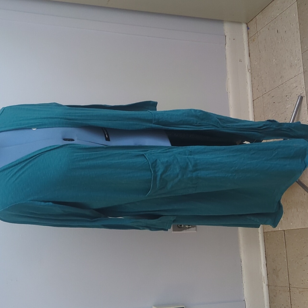 Lularoe light weight long sweater with pockets, great for layers